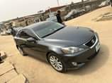 A picture of Lexus is 250 2009