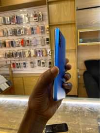 A picture of Camon 18