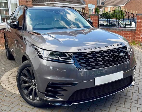 A picture of Land Rover Range Rover velar d240d 2018