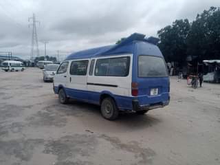 A picture of toyota hiace inauzwa m8.5