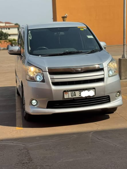 used toyota noah
