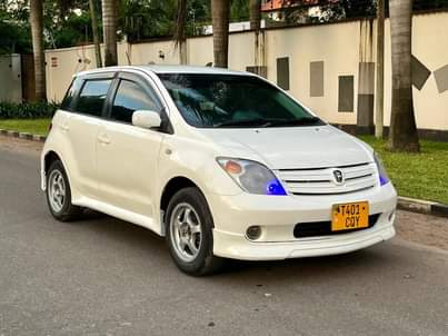 A picture of Toyota IST