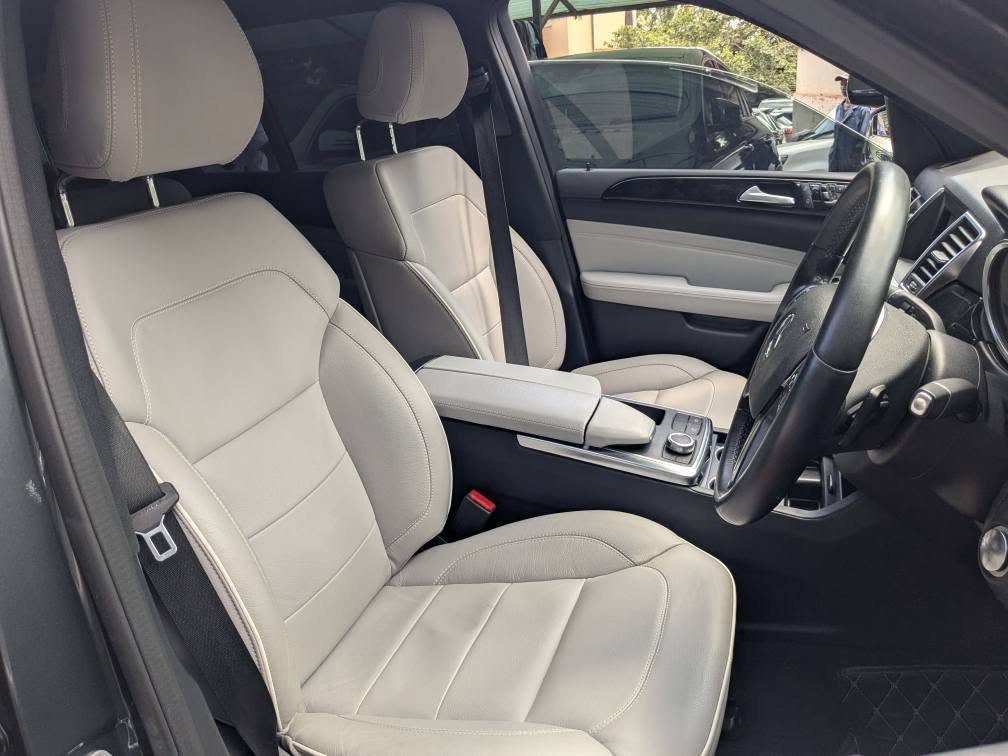 A picture of MERCEDES BENZ ML350