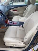 A picture of Es350 Lexus