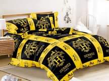 A picture of Bedspread With 4 Pillow Case