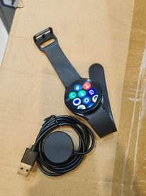 A picture of samsung watch 4 44mm super amoled 280000