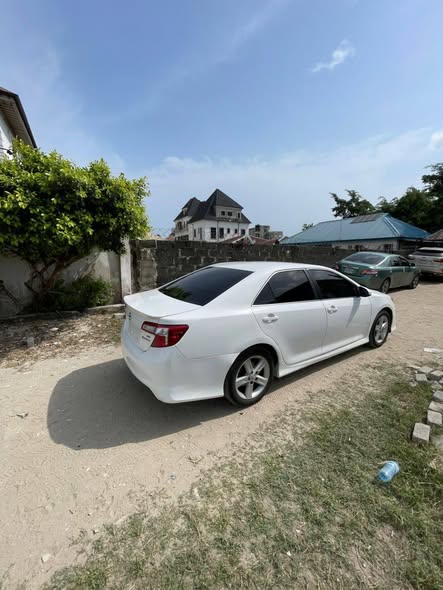 A picture of Toyota Camry SE 2013
