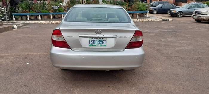 A picture of 2004 Toyota Camry
