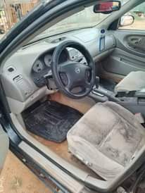 A picture of 2003 Nissan Maxima SE