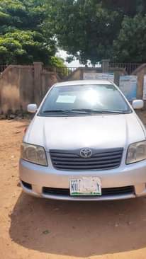 A picture of 2005 Toyota Corolla 14