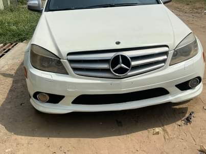 A picture of Benz C300 2009