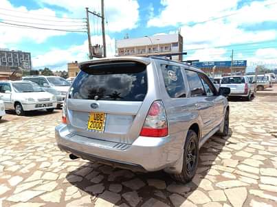 A picture of Subaru Forester Airbreak 2006 21m Ugx