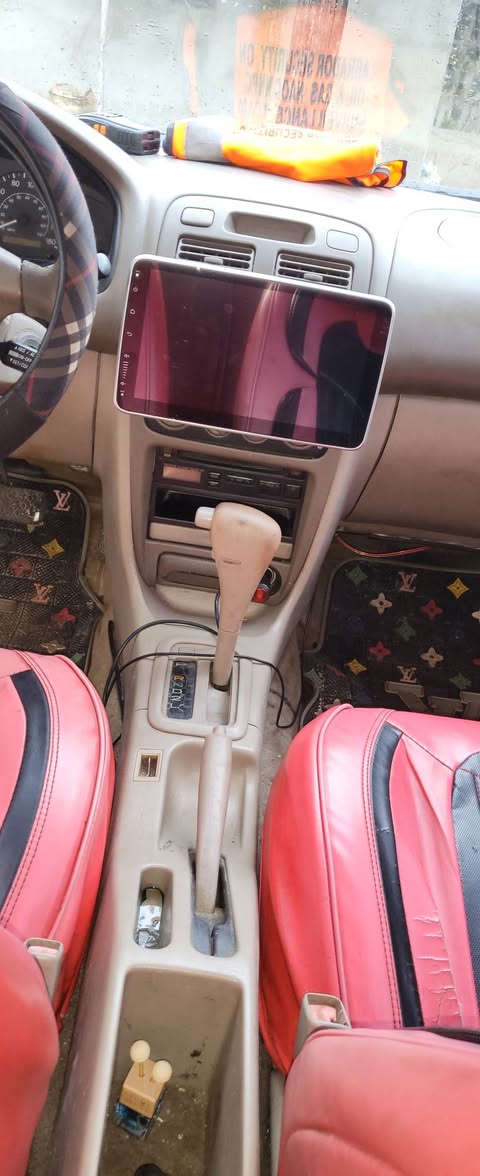 A picture of SMALL TOYOTA COROLLA