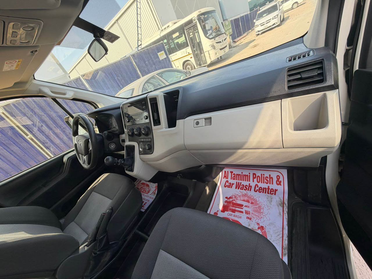 A picture of Toyota haice bus 2021 0528913615