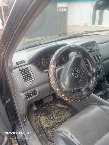 A picture of Registered Honda pilot 2004Model