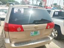 A picture of Toyota sienna 2008 Engine Ac Gear Pure first body Good