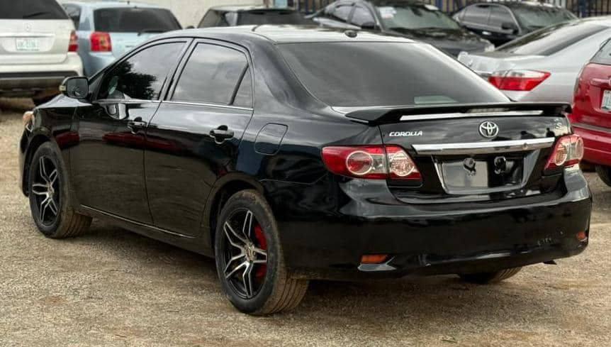 A picture of Corolla S 2010
