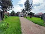 A picture of Quick sale 100millions_Ugx negotiable Located in Kawempe_kawanda with 3bedrooms_1bathroom sittin