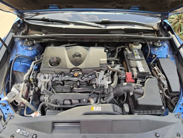 A picture of Toyota Camry SE 2018