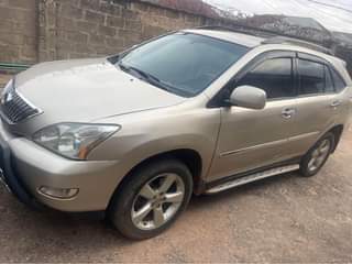 A picture of RX350