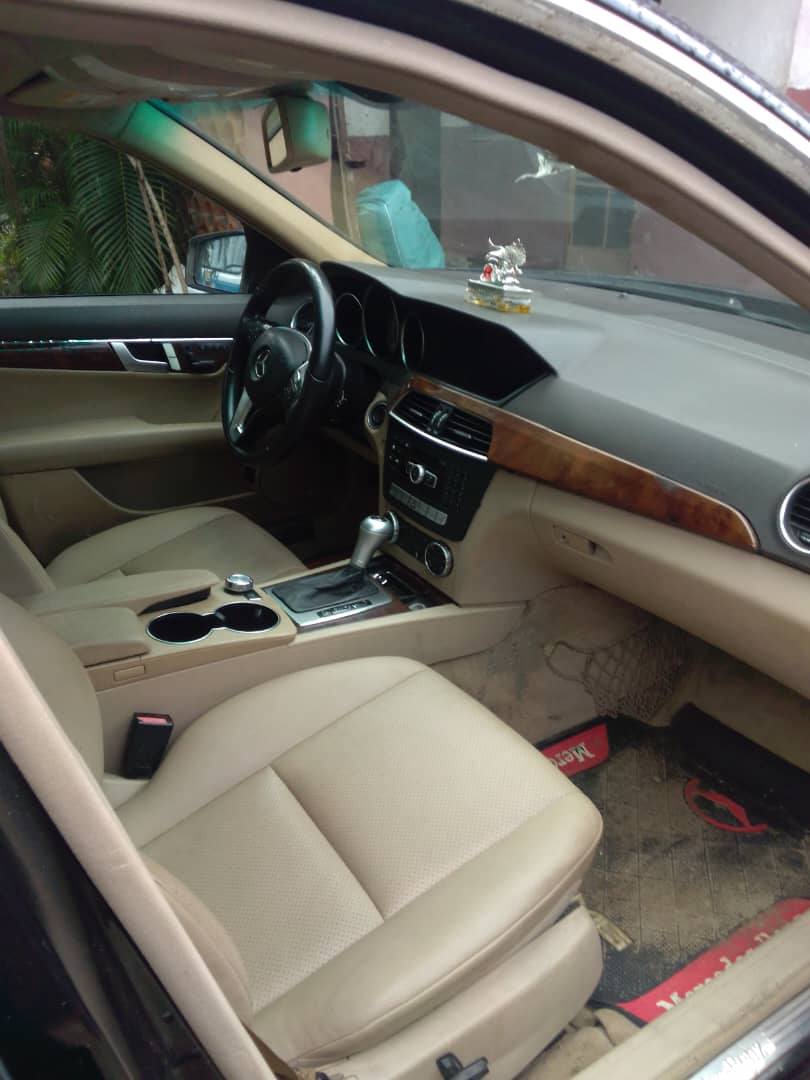 A picture of Mercedes Benz C300