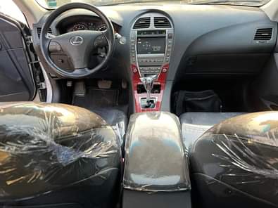 A picture of FOREIGN USED Lexus ES350 2008 09 Deets Full option Year