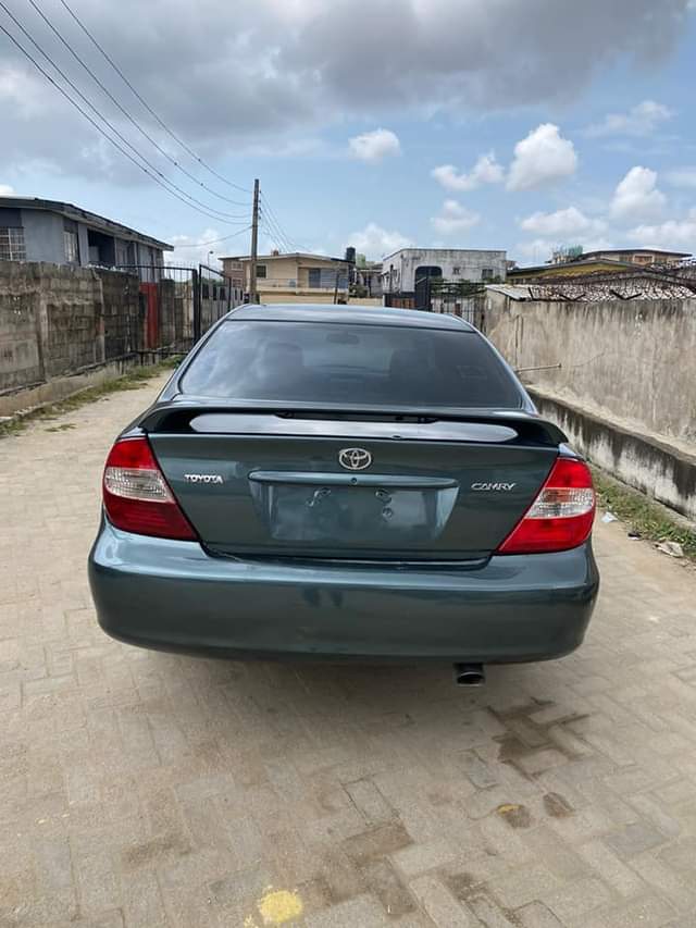 A picture of Toyota Camry 2004