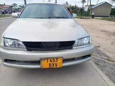 A picture of 2000 Toyota Carina Car