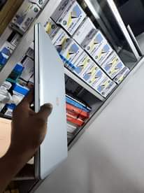 A picture of Hp folio 9470m