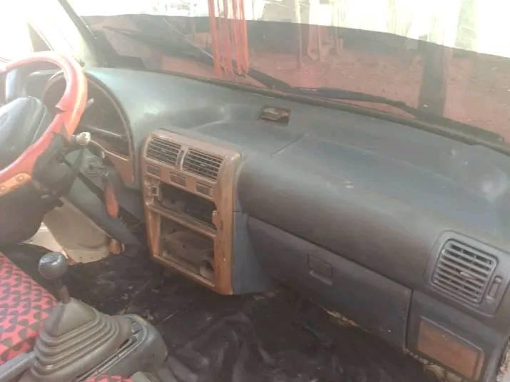 A picture of 2000 Hiject pick up