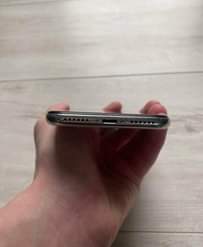 A picture of iPhone x Gb128 BH 100 Face ID Available