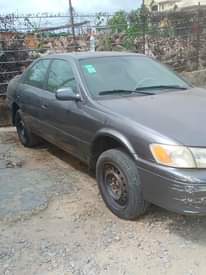 A picture of Clean Toyota Camry drop light engine and gear OK AC