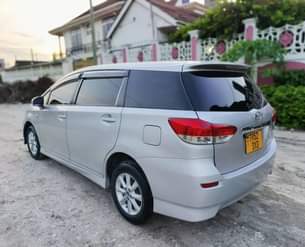 A picture of TOYOTA WISH NEW MODEL BEI 14 8M 0682287760