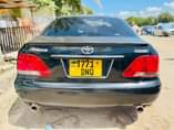 A picture of Toyota Crown Kari mno ya Price 7 8 tu Location