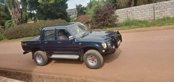 A picture of TOYOTA HILUX DOUBLE CABIN PICKUP