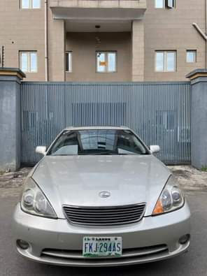 A picture of Trust MaxwellAutos For Good Cars Extremely Clean Lexus Es330 Please
