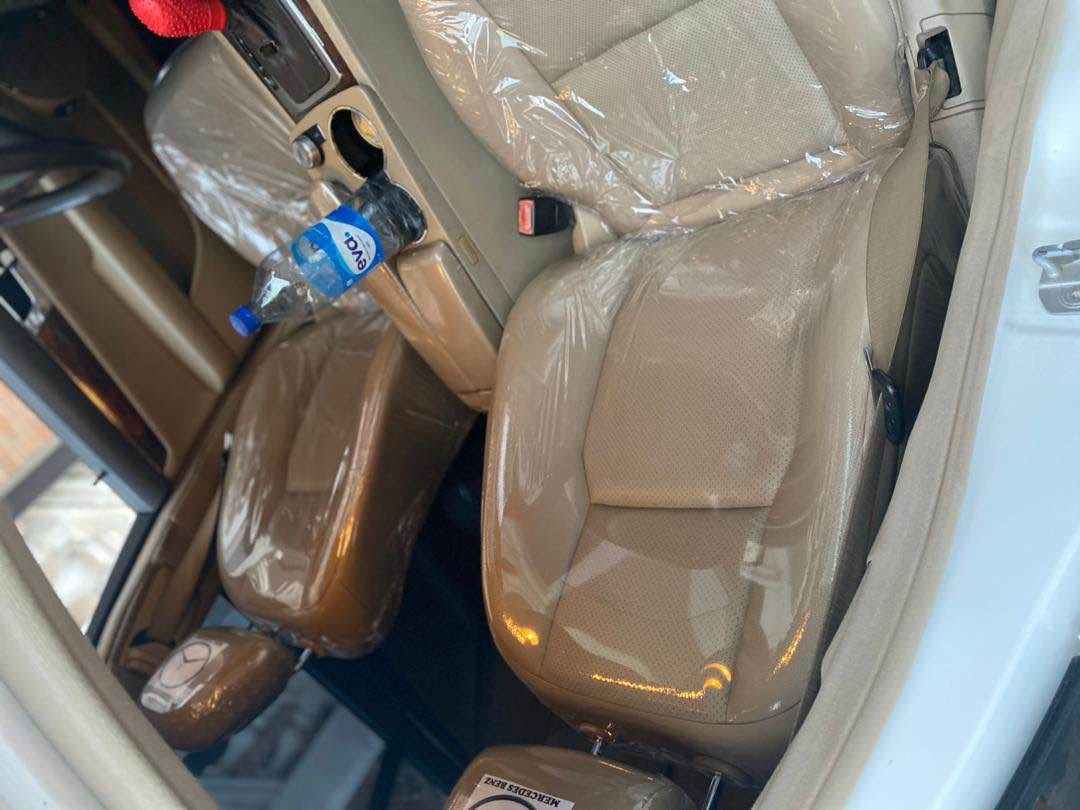 A picture of Few months use c350 2010 model no single thing to