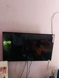 A picture of Nina uza tv nch 43 smart ime nyooka mno bei
