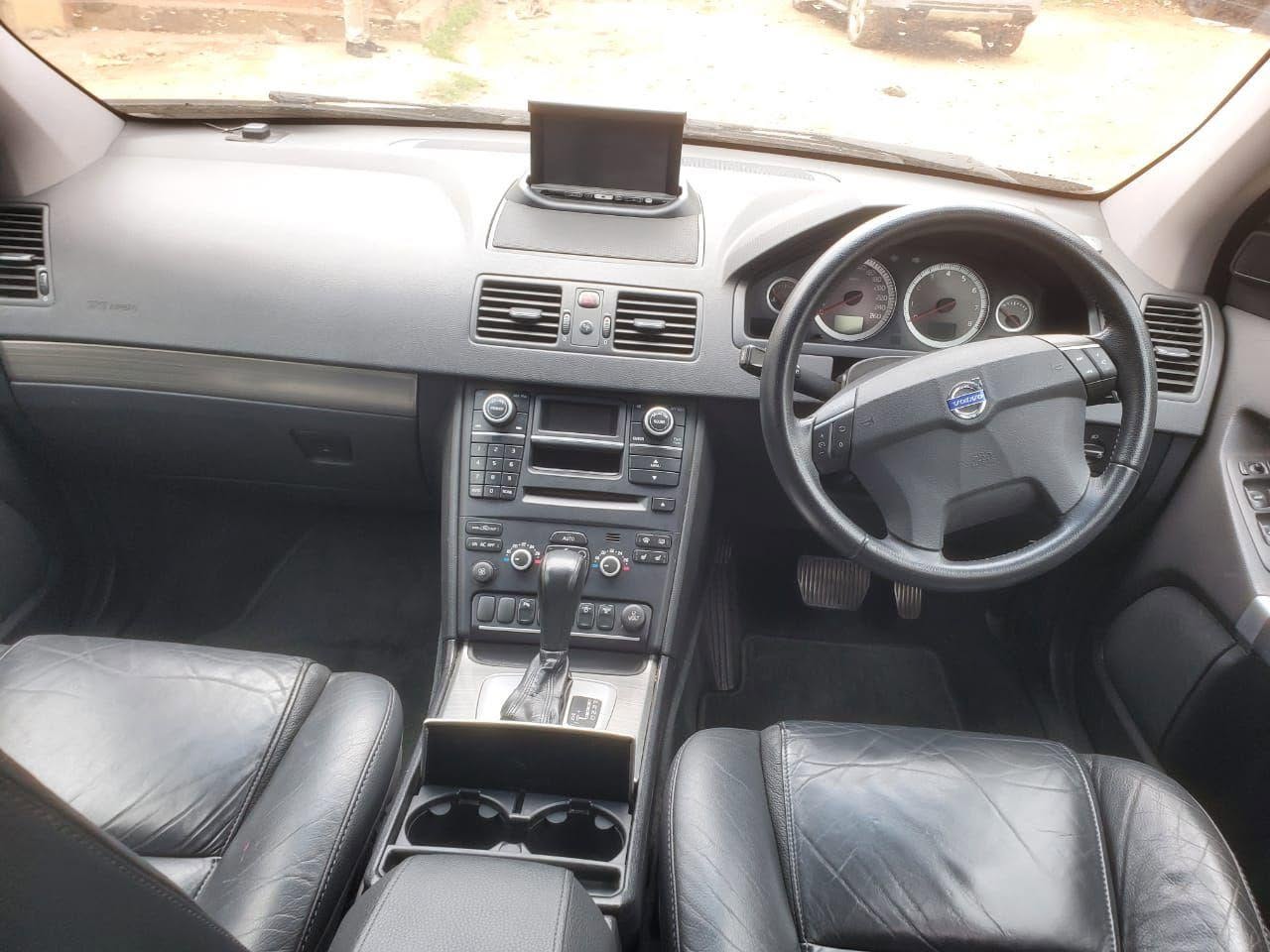 A picture of VOLVO XC90