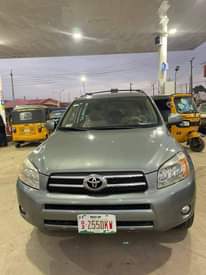 A picture of 2008 Toyota Jeep