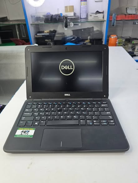A picture of Dell latitude 3190