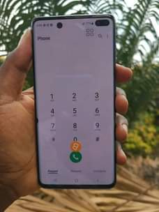 A picture of Samsung galaxy S10