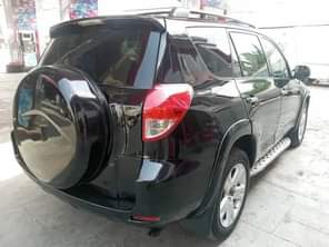 A picture of Car model brand Toyota Rav4 2006 Engine V6 Mileage 199459