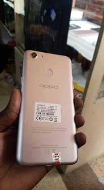 A picture of Oppo F5