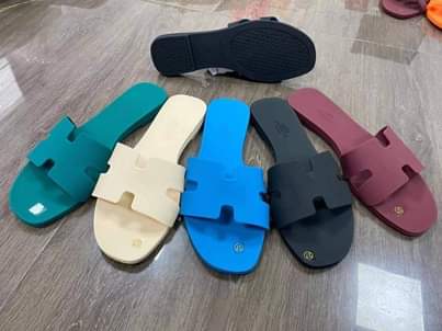 A picture of Gal shoe