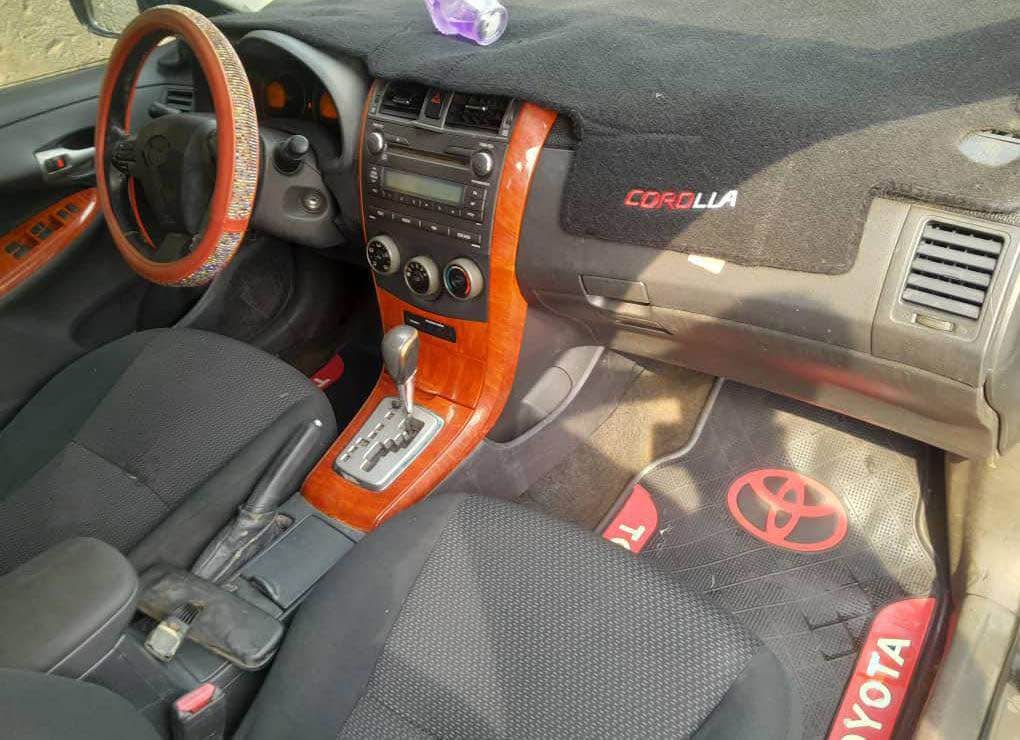 A picture of Toyota Corolla 2012