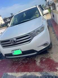 A picture of Toyota Highlander 013 Limited Edition Keyless entry