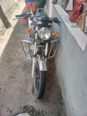 A picture of Haojue cc 125