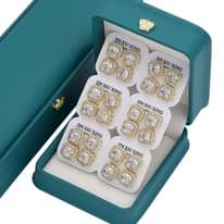 A picture of Jewelry