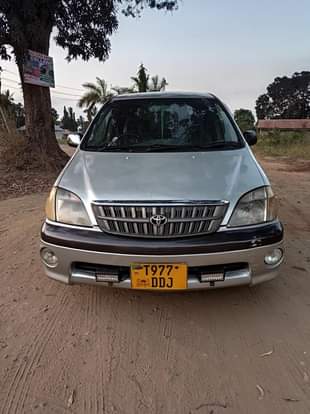 A picture of Nadia cc 1990 Call WhatsApp 0766670030 Maongezi kwa gari